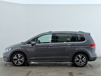 Used Volkswagen Touran 2020 for sale - 77147041: Photo