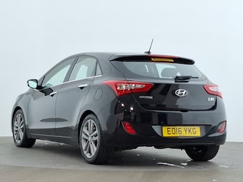 Used Hyundai i30 2016 for sale - 78522547: Photo