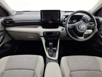 Used Toyota Yaris 2021 for sale - 74928930: Photo