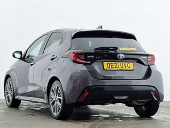 Used Toyota Yaris 2021 for sale - 74928930: Photo