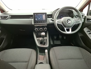Used Renault Clio 2023 for sale - 79203939: Photo