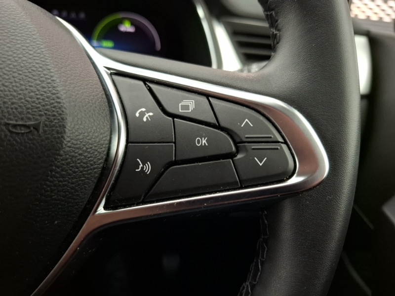 Used Renault Captur 2023 for sale - 76343429: Photo 15