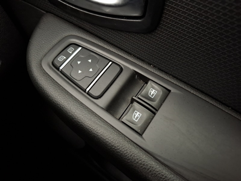 Used Renault Clio 2019 for sale - 77885727: Photo 17