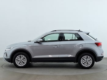 Used Volkswagen T-Roc 2024 for sale - 78816666: Photo