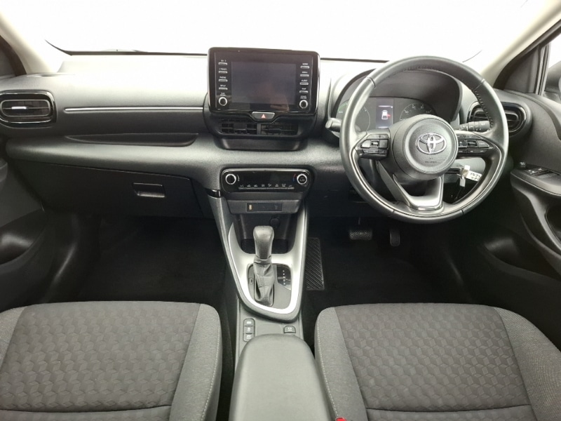 Used Toyota Yaris 2022 for sale - 77975100: Photo 2