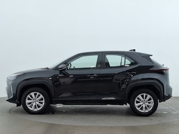 Used Toyota Yaris Cross 2022 for sale - 79549814: Photo