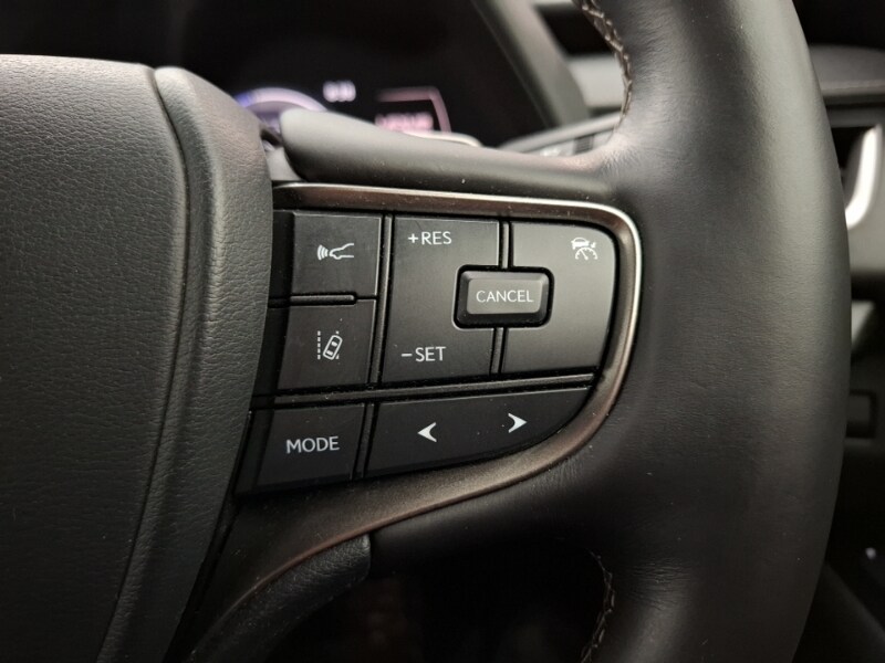 Used Lexus UX 2023 for sale - 77453874: Photo 15