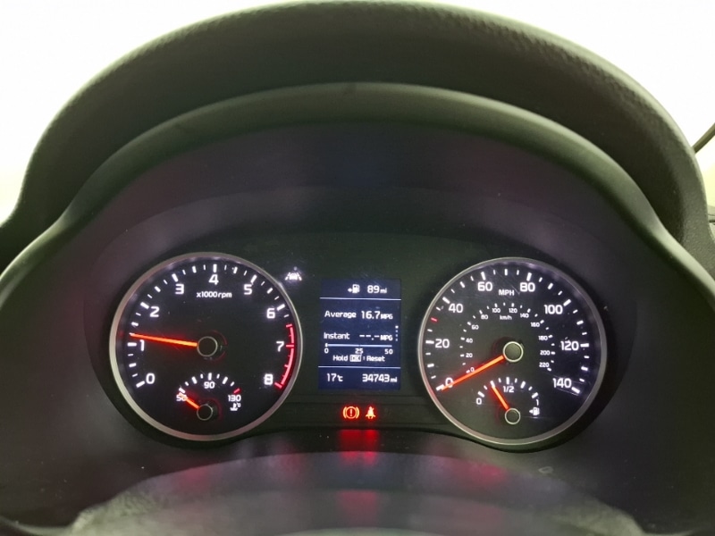 Used Kia Stonic 2018 for sale - 76478440: Photo 10