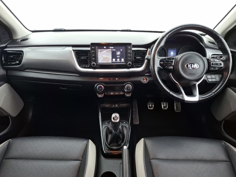 Used Kia Stonic 2018 for sale - 76478440: Photo 2