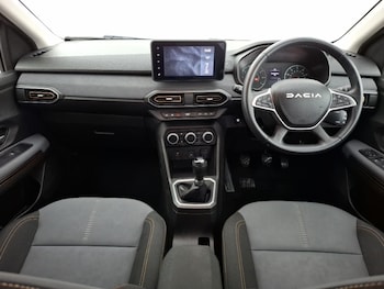 Used Dacia Sandero Stepway 2024 for sale - 78532930: Photo