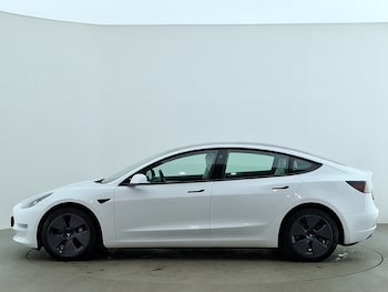 Used Tesla Model 3 2021 for sale - 76225911: Photo 4