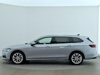 Used Skoda Superb 2024 for sale - 78046399: Photo