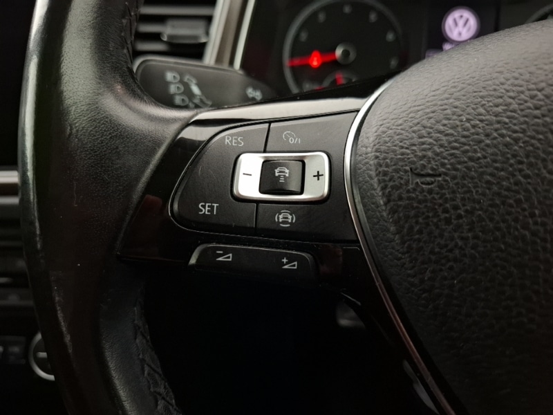 Used Volkswagen T-Roc 2018 for sale - 77822832: Photo 14