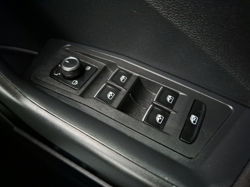 Used Volkswagen T-Roc 2018 for sale - 77822832: Photo 19