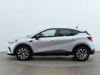 Used Renault Captur 2023 for sale - 79298471: Photo