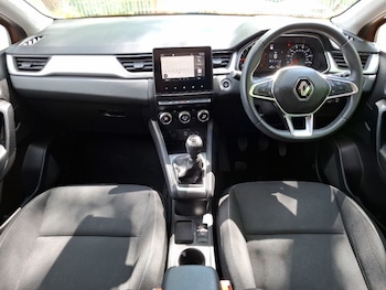Used Renault Captur 2020 for sale - 79332840: Photo