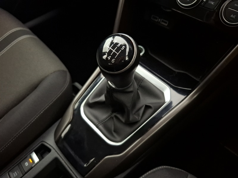 Used Volkswagen T-Roc 2018 for sale - 77881621: Photo 13