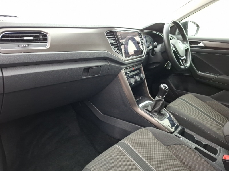 Used Volkswagen T-Roc 2018 for sale - 77881621: Photo 5