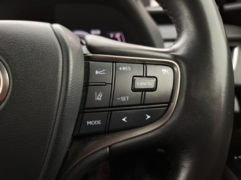 Used Lexus UX 2023 for sale - 77197440: Photo 15