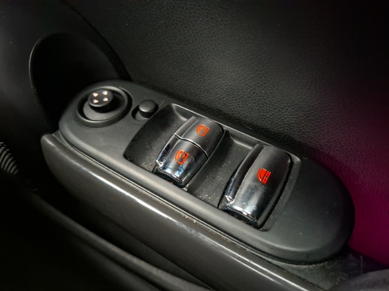 Used MINI Convertible 2017 for sale - 77453867: Photo 17