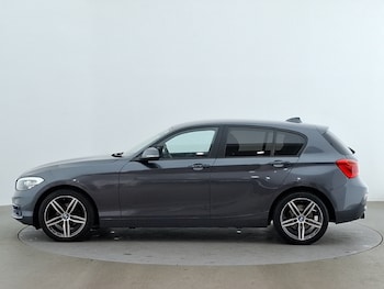 Used BMW 1 Series 2019 for sale - 78230101: Photo