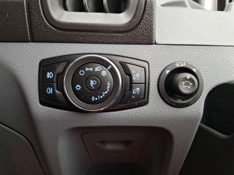 Used Ford Transit 2018 for sale - 78113490: Photo 18