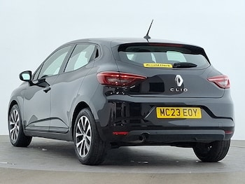Used Renault Clio 2023 for sale - 78952814: Photo