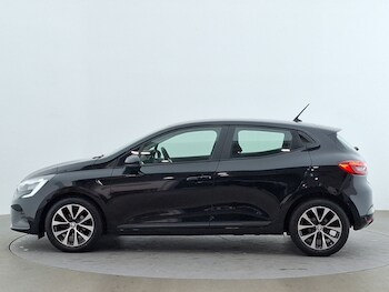 Used Renault Clio 2023 for sale - 78952814: Photo