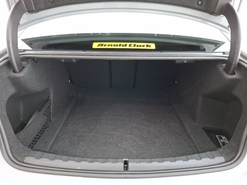 Used BMW 3 Series 2024 for sale - 77325429: Photo 8