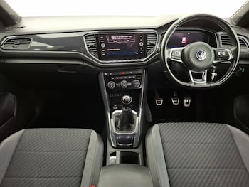 Used Volkswagen T-Roc 2019 for sale - 78837720: Photo