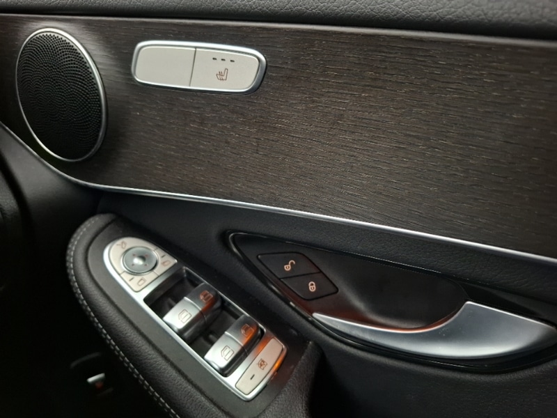 Used Mercedes-Benz GLC 2019 for sale - 77630305: Photo 18