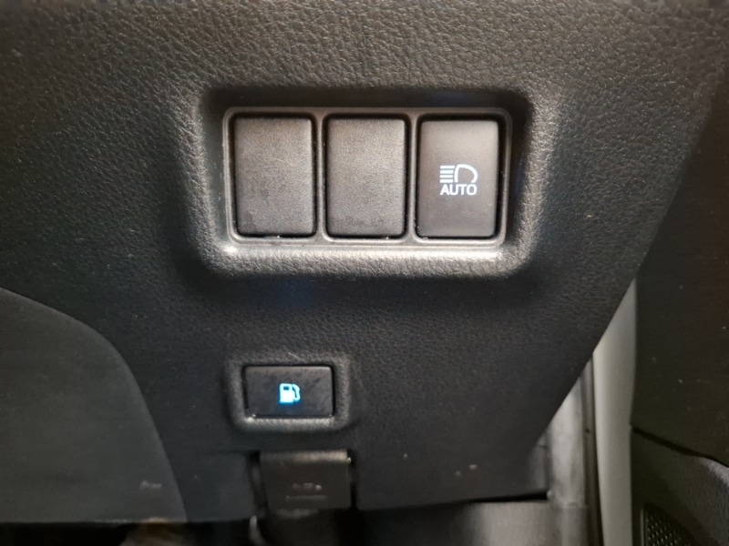 Used Toyota C-HR 2017 for sale - 77767293: Photo 19