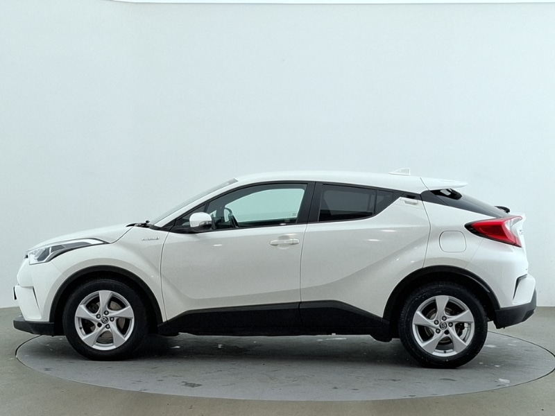Used Toyota C-HR 2017 for sale - 77767293: Photo 4