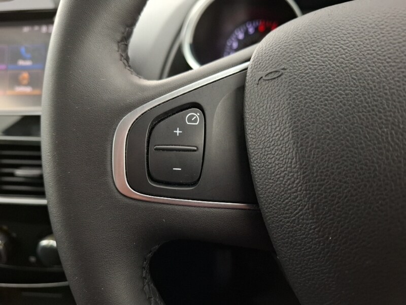 Used Renault Clio 2018 for sale - 77366479: Photo 14