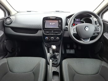 Used Renault Clio 2018 for sale - 77366479: Photo