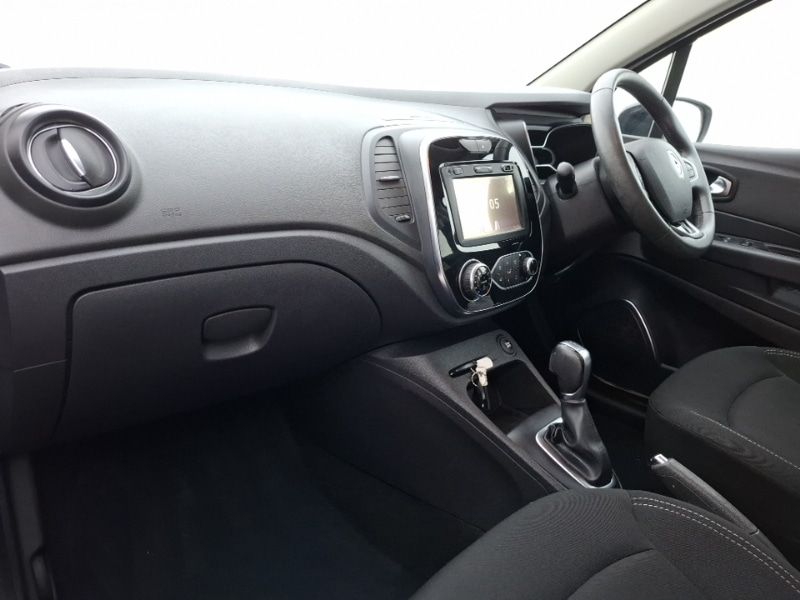 Used Renault Captur 2018 for sale - 77644860: Photo 5