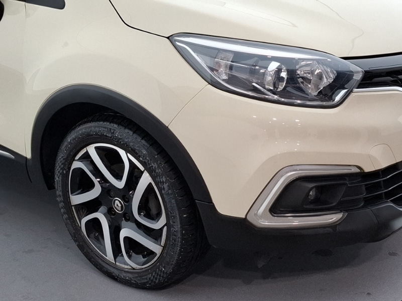 Used Renault Captur 2018 for sale - 77644860: Photo 9