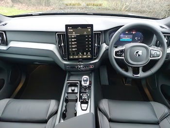 Used Volvo XC60 2025 for sale - 79387046: Photo