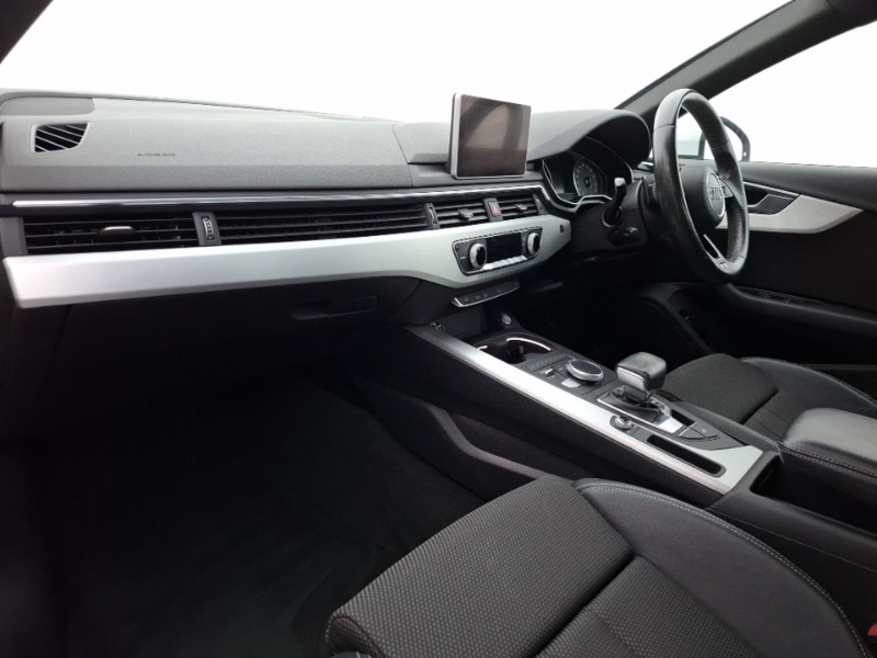 Used Audi A4 2017 for sale - 78132900: Photo 5