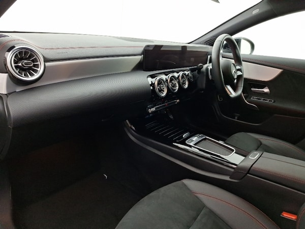 Used Mercedes-Benz CLA 2025 for sale - 75652646: Photo 5