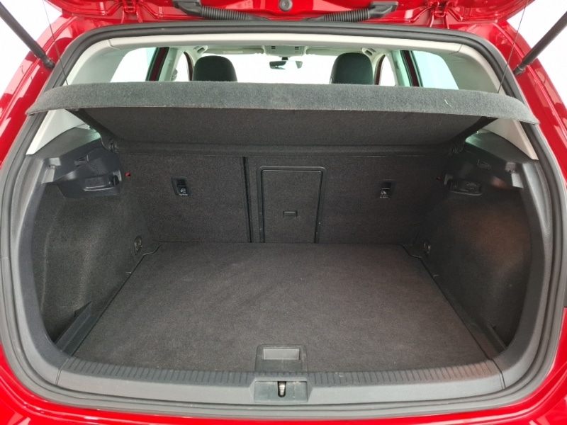 Used Volkswagen Golf 2019 for sale - 77536490: Photo 8