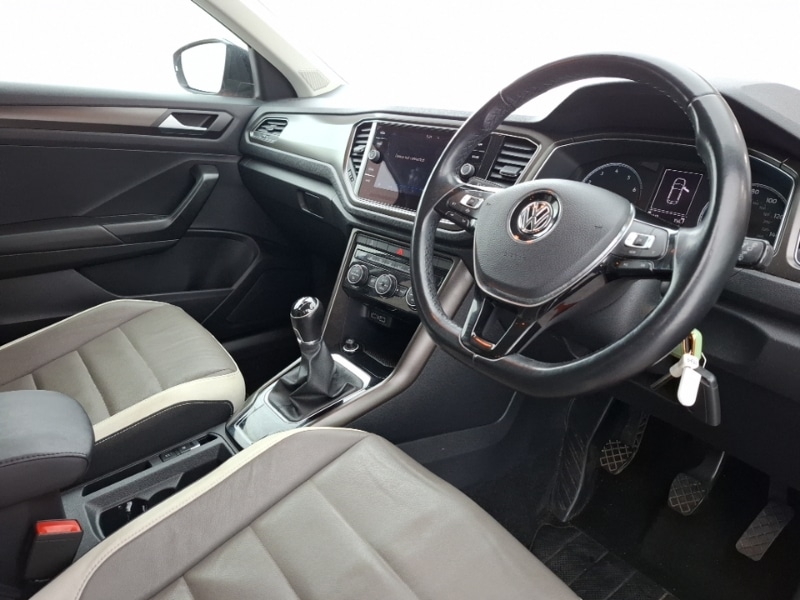 Used Volkswagen T-Roc 2018 for sale - 77963921: Photo 12