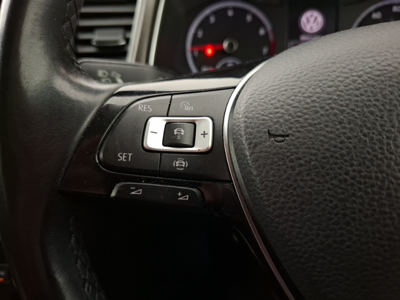 Used Volkswagen T-Roc 2018 for sale - 77963921: Photo 14