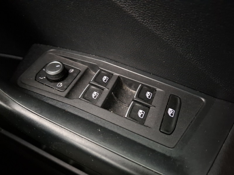 Used Volkswagen T-Roc 2018 for sale - 77963921: Photo 19