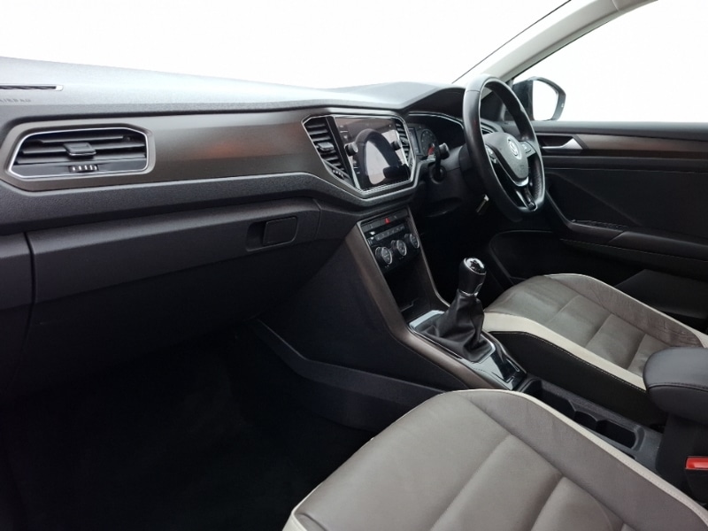 Used Volkswagen T-Roc 2018 for sale - 77963921: Photo 5