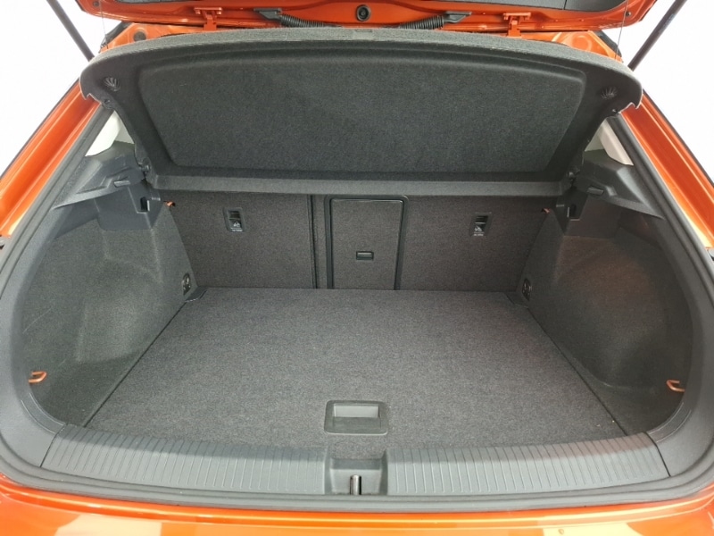 Used Volkswagen T-Roc 2018 for sale - 77963921: Photo 8