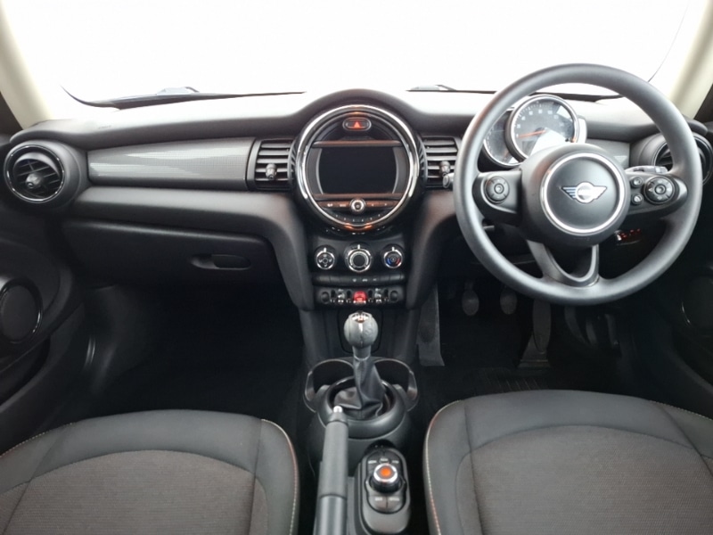 Used MINI Hatch 2018 for sale - 78155824: Photo 2