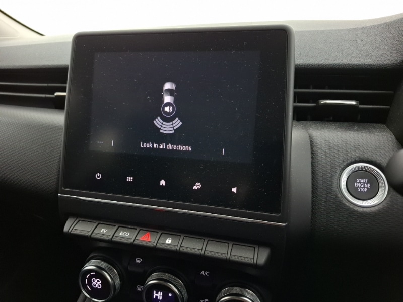 Used Renault Clio 2023 for sale - 78085139: Photo 11