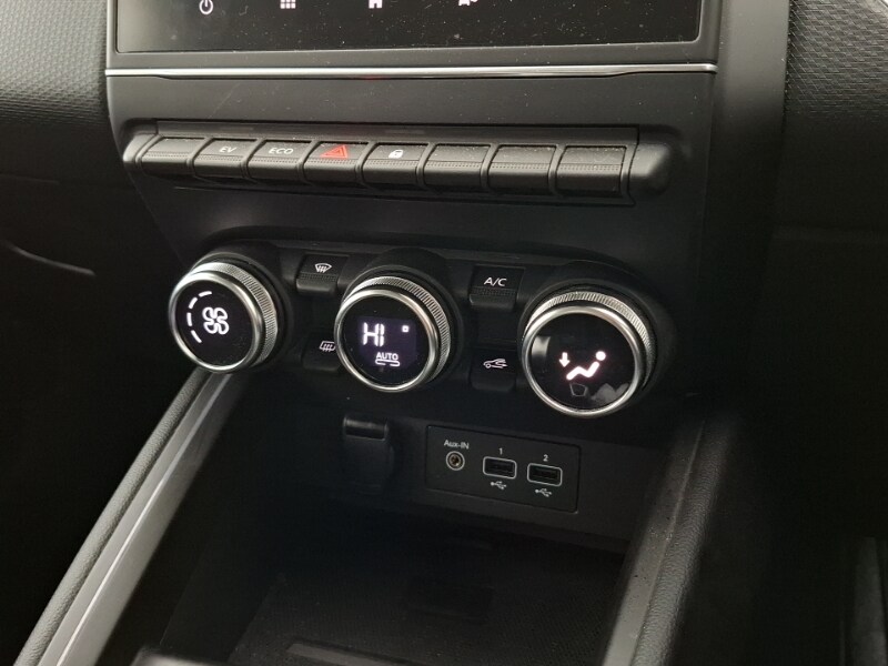 Used Renault Clio 2023 for sale - 78085139: Photo 17