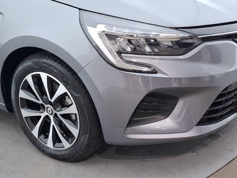 Used Renault Clio 2023 for sale - 78085139: Photo 9